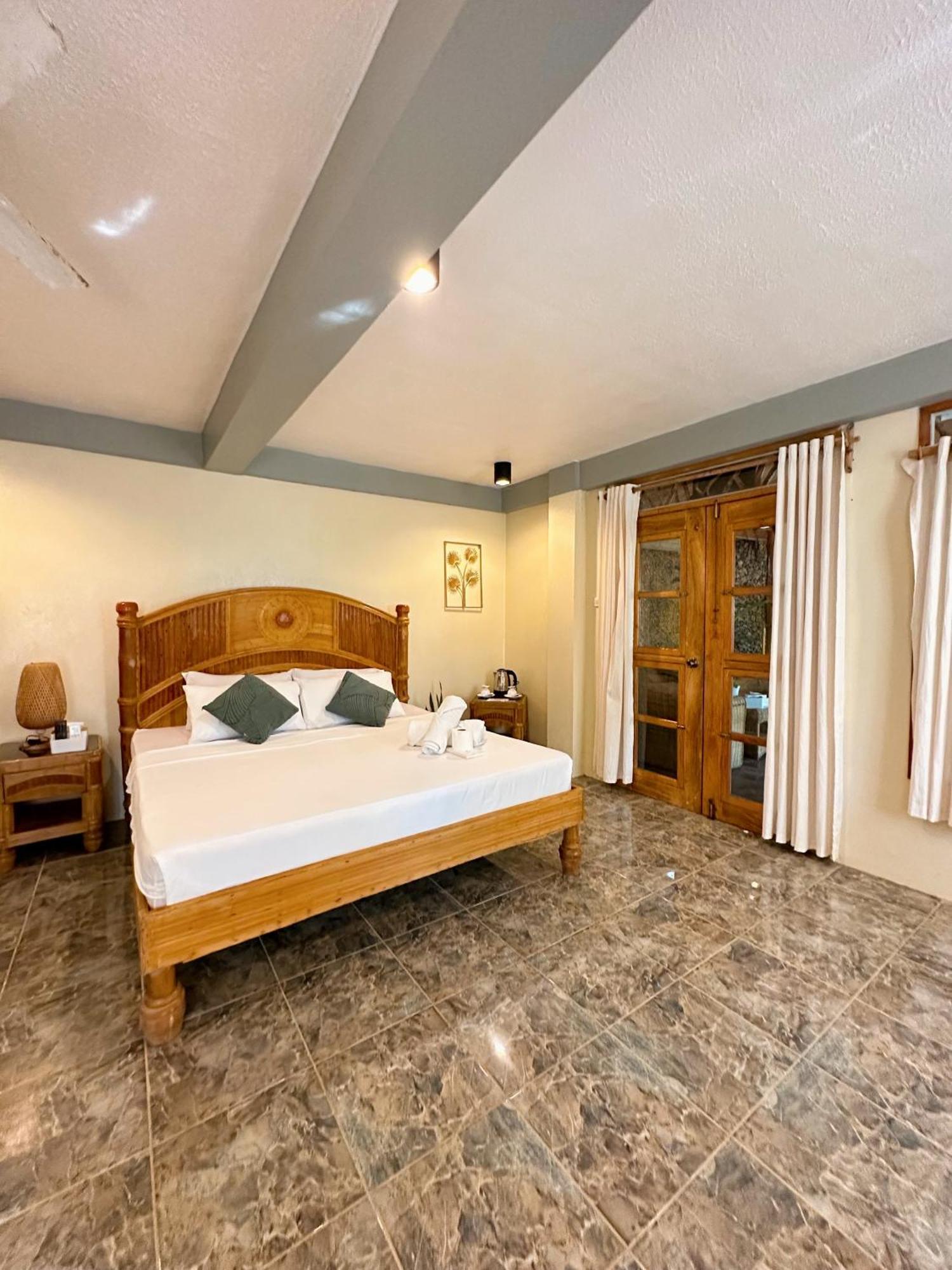 Tahanan Resort Сан-Хуан Экстерьер фото